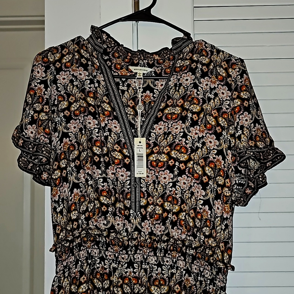 MAX STUDIO Smocked Short Sleeve Tiered Maxi Dress, Size NWT